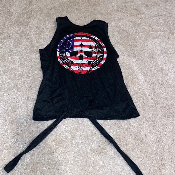 🇺🇸☠️open back crop - Picture 2 of 5